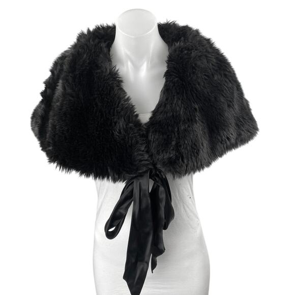 Apostrophe Women's Black Tie Hem Faux Fur Capelet Shrug Wrap Crop Sweater OS - Picture 1 of 4